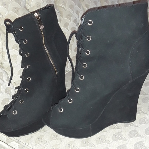 Wedges - Picture 1 of 3